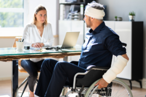 injured employee discussing about worker's compensation